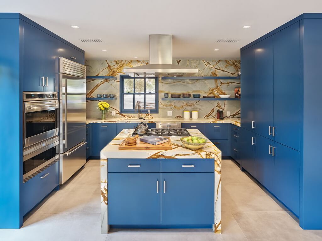 Winthrop Road &mdash; living room with contemporary finishes